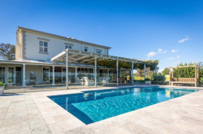 Claremont Manor, Lovedale